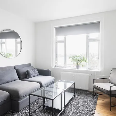 Great 1-bed In Christians Harbour Apartamento
